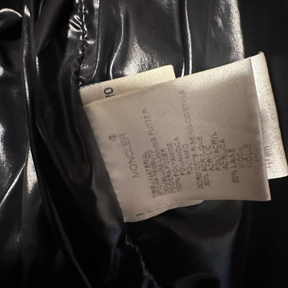 Black Puffer Jacket with Faux Fur Collar - Picture 4 of 4
